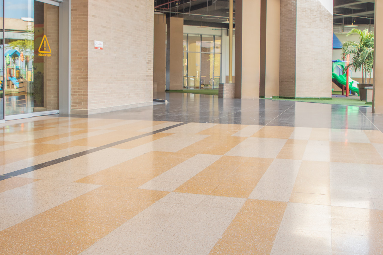 Oficinas, tiendas y locales que inspiran confianza y estilo.